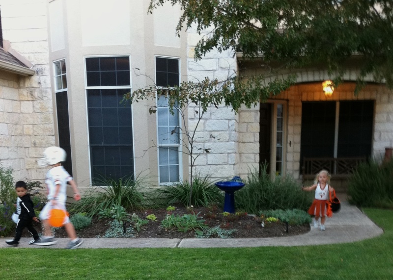 2010/10(Oct)/Halloween Fun/800x600_2010-10-31-11 Halloween Ian Sydney.jpg